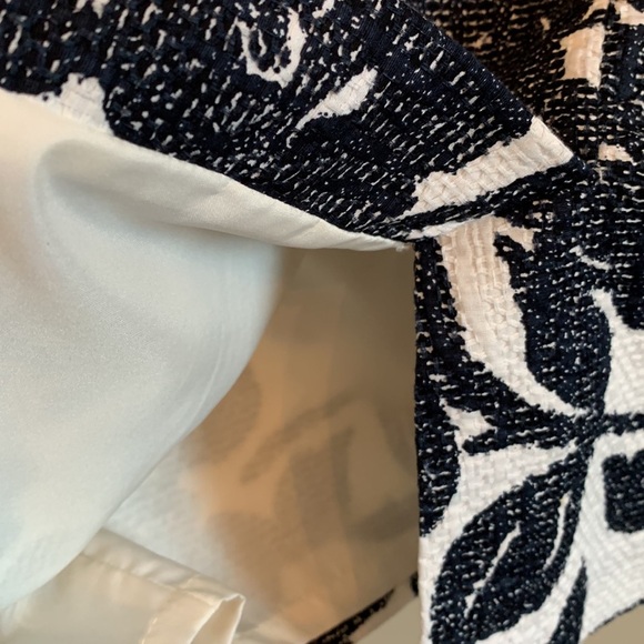 Ann Taylor Floral Tweed Black and White Skirt - Picture 6 of 8